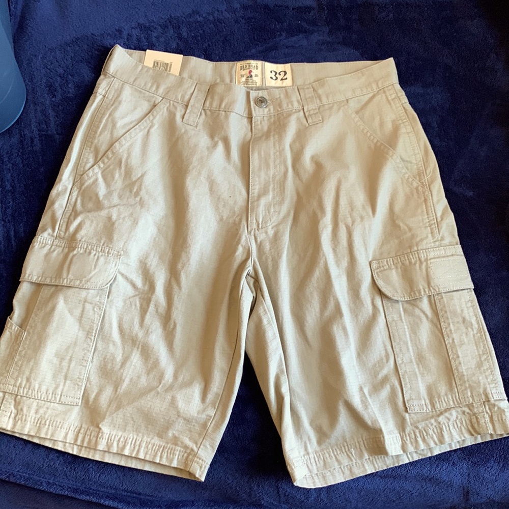 Red Head | Cargo Shorts | Khaki | Men’s | 32 Waist | Durable | Many Pockets |